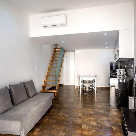 Cozy Ground Floor Studio With Ac And Loft Bedroom Lisboa Eksteriør bilde