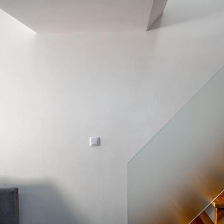 Cozy Ground Floor Studio With Ac And Loft Bedroom Lisboa Eksteriør bilde