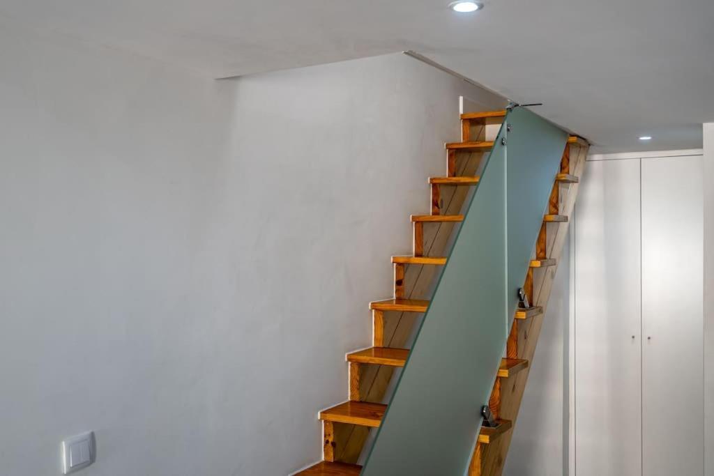 Cozy Ground Floor Studio With Ac And Loft Bedroom Lisboa Eksteriør bilde